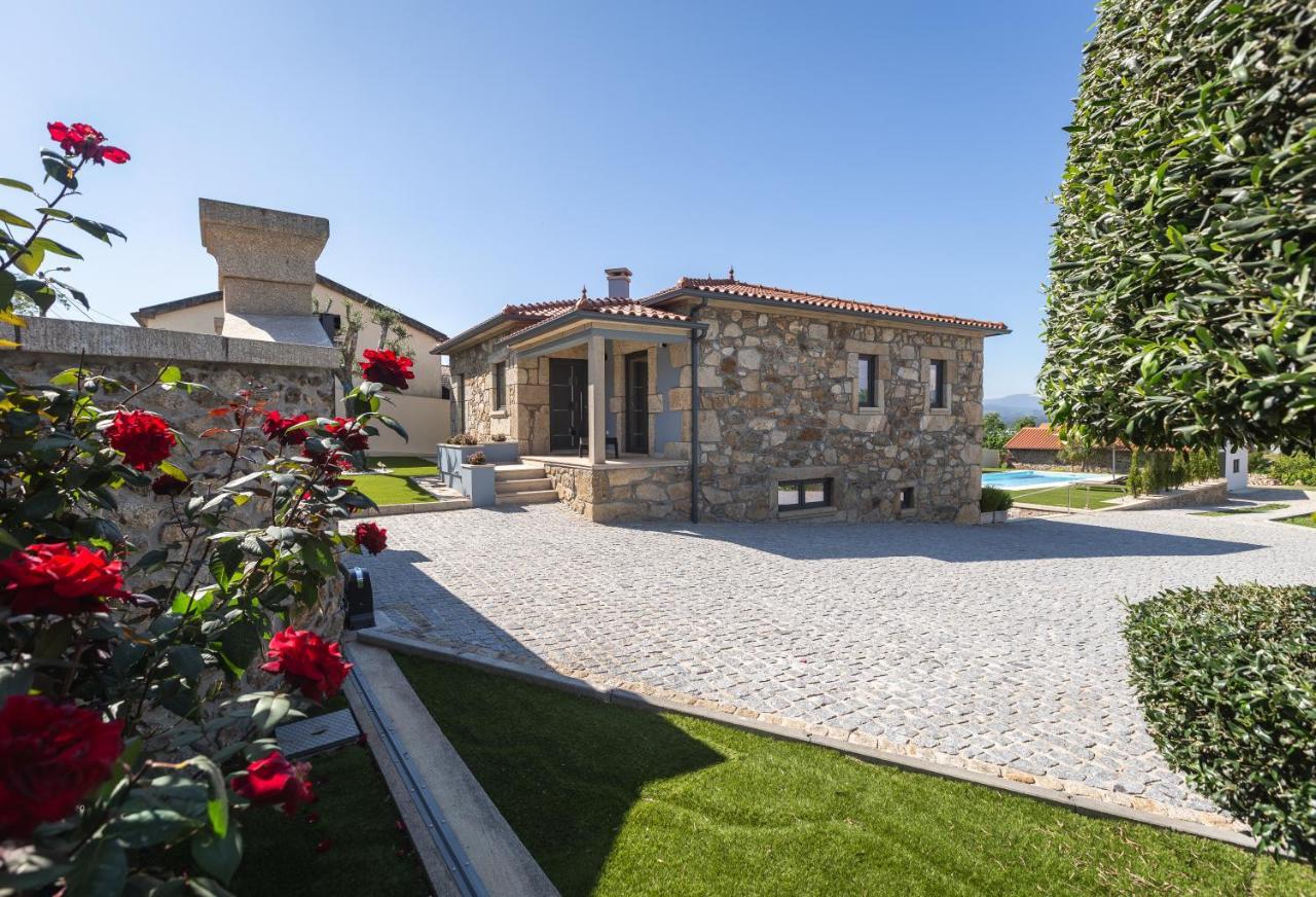 Вилла O Cervo Charm House Вила-Нова-ди-Сервейра Экстерьер фото